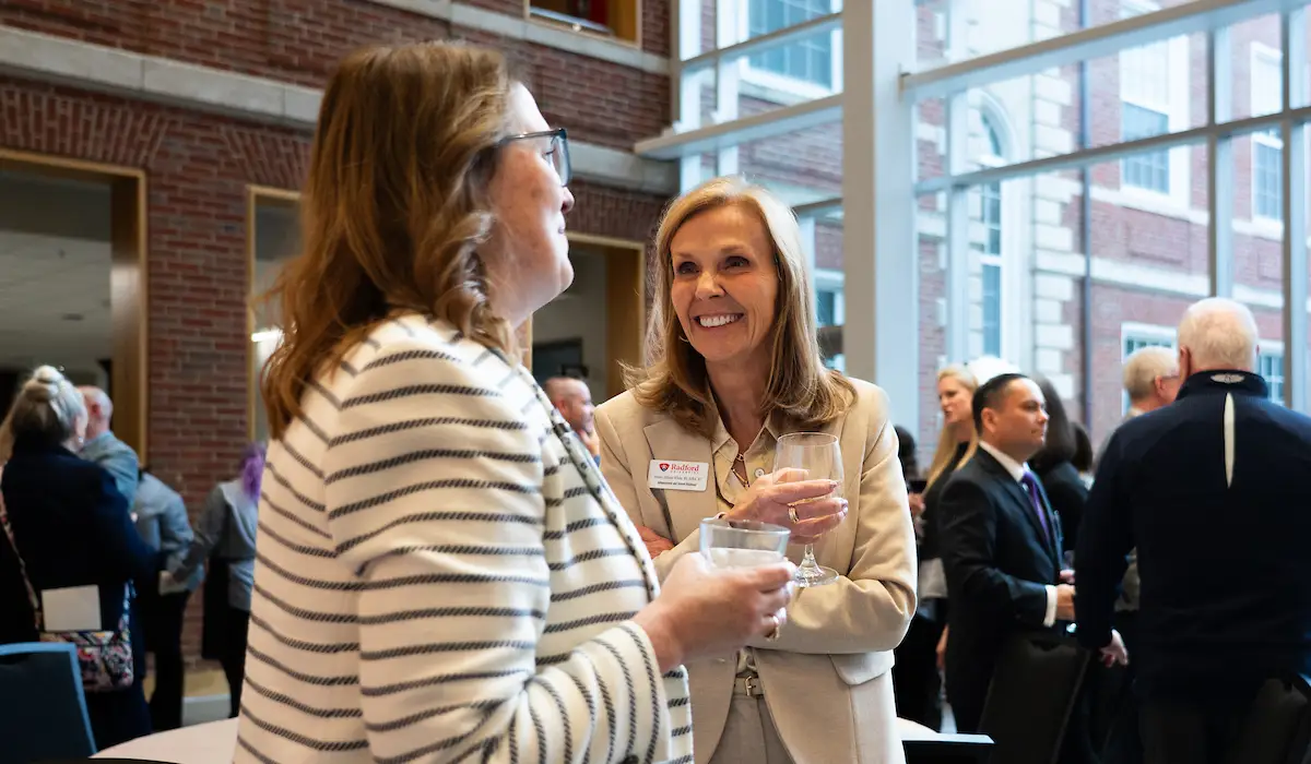 Foundation supporters gather in the Center for the Sciences atrium.